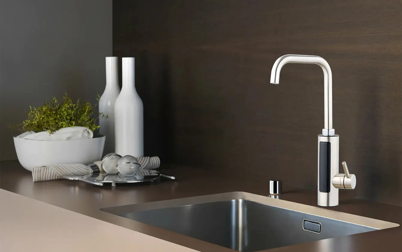 Rubinetto elettrico istantaneo per il riscaldamento dell'acqua